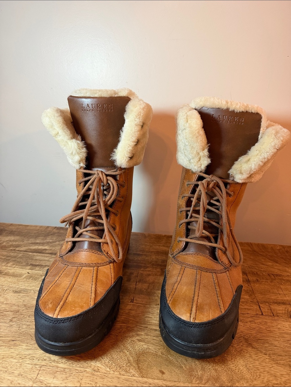 Lauren Ralph Lauren Tan Leather Shearling Lace-Up Winter Boots Size 9